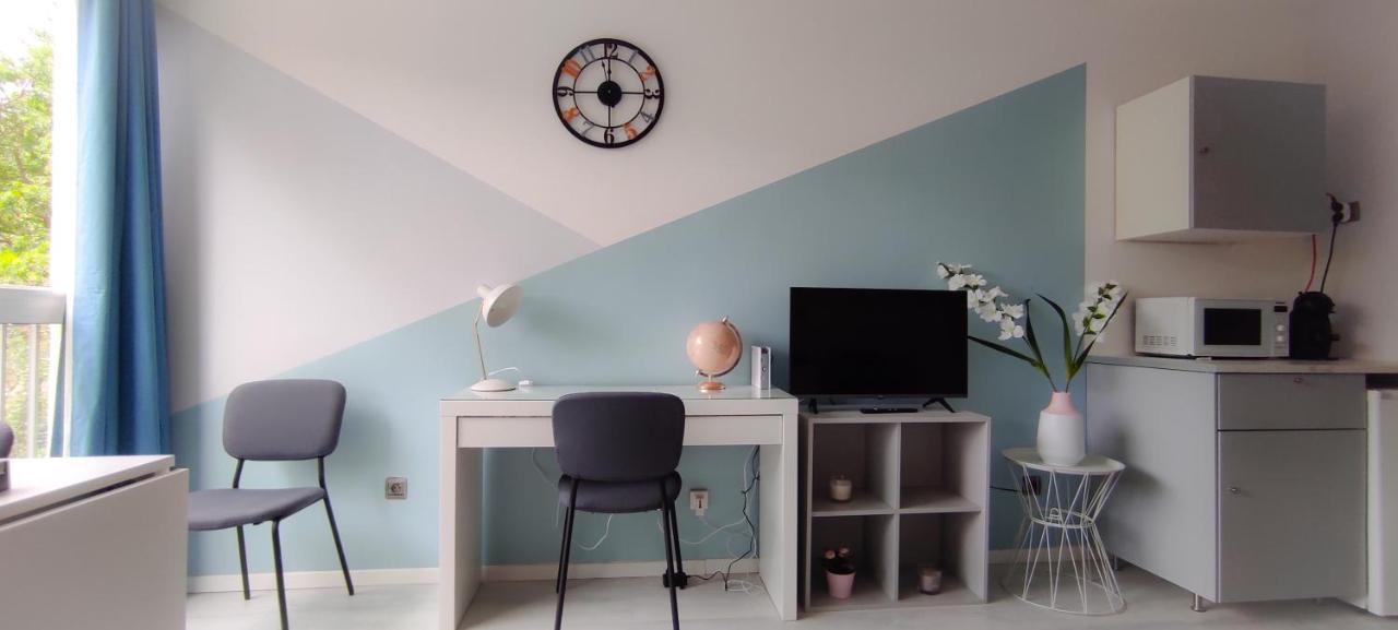 Studio 26M2 Centre Ville Renove Avec Parking Prive La Grande Motte Exteriér fotografie