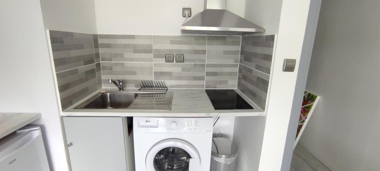 Studio 26M2 Centre Ville Renove Avec Parking Prive La Grande Motte Exteriér fotografie