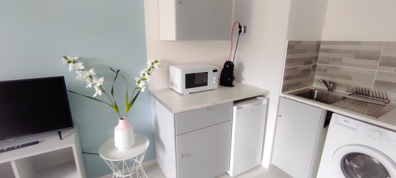 Studio 26M2 Centre Ville Renove Avec Parking Prive La Grande Motte Exteriér fotografie