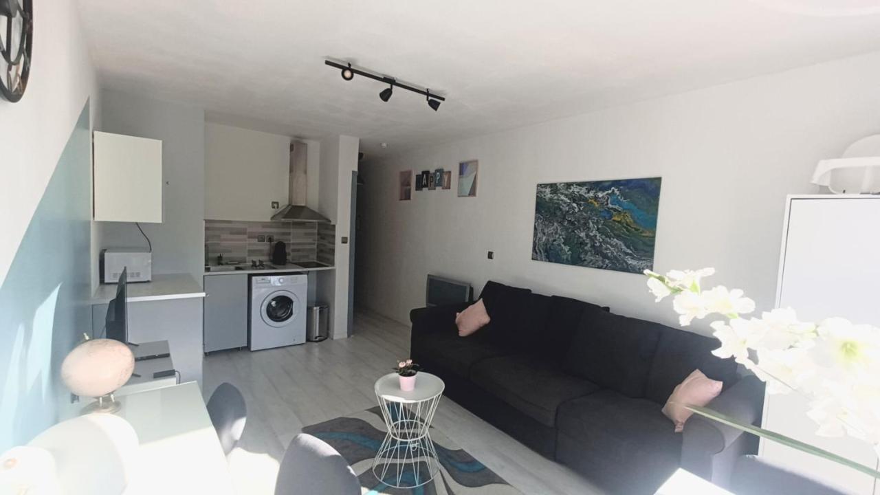 Studio 26M2 Centre Ville Renove Avec Parking Prive La Grande Motte Exteriér fotografie